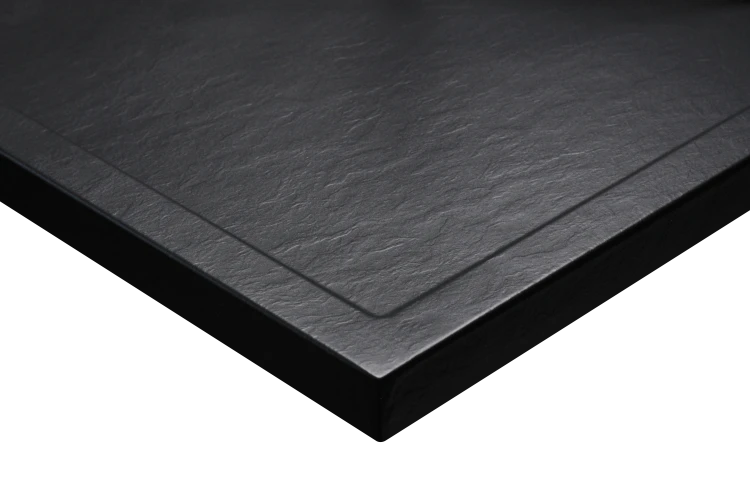Zbliżenie RANT BRODZIKA BLACK STONE.png