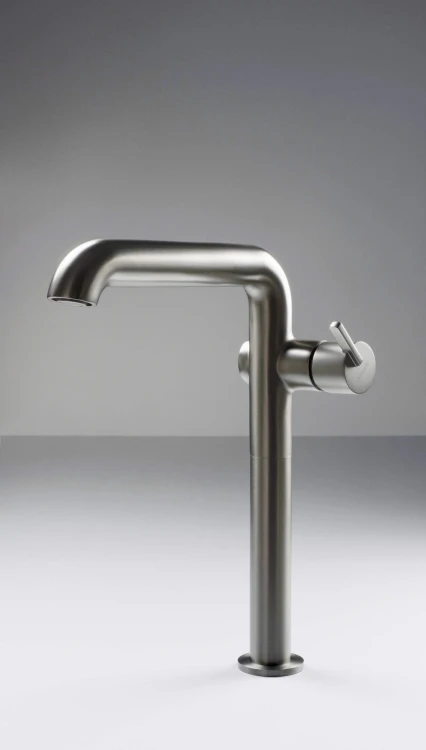 0443b5f8288419e610947767a1f761f7